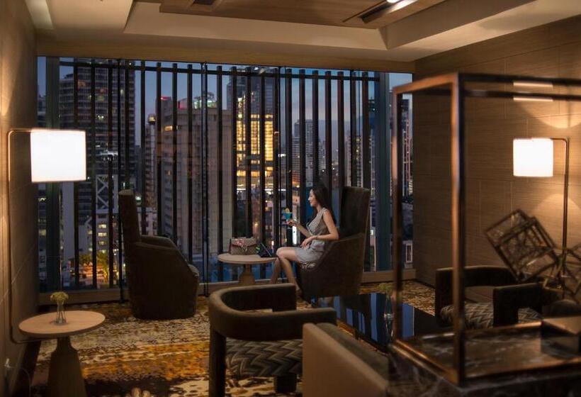 اتاق لوکس, Solitaire Bangkok Sukhumvit 11