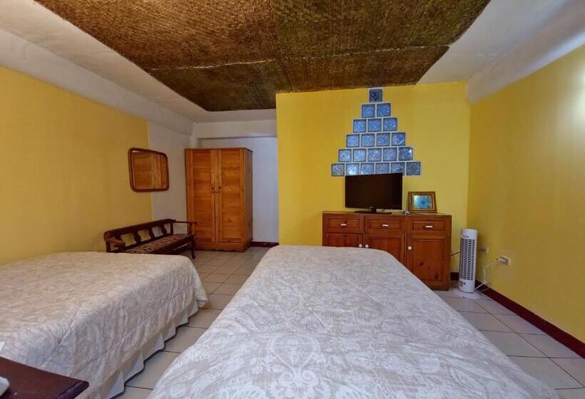 اتاق استاندارد, Eco Suites Uxlabil Guatemala