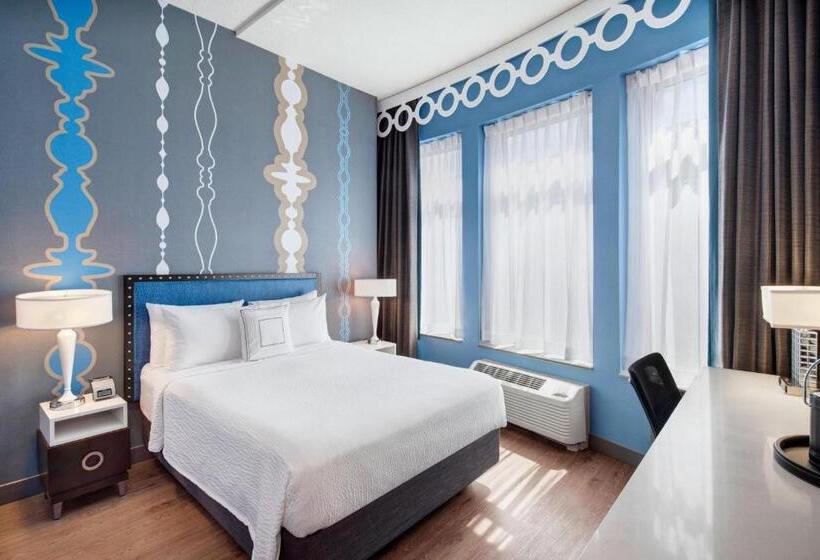 Camera Standard Accessibile ai Disabili, Fairfield Inn And Suites Chicago Downtown/ Magnificent Mile