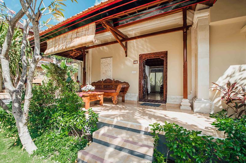 Бунгало Deluxe, Kuta Puri Bungalows Villas And Resort