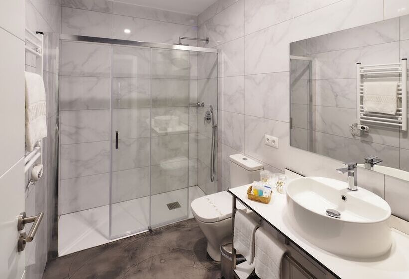اتاق خانوادگی, Apartamentos Dabarca