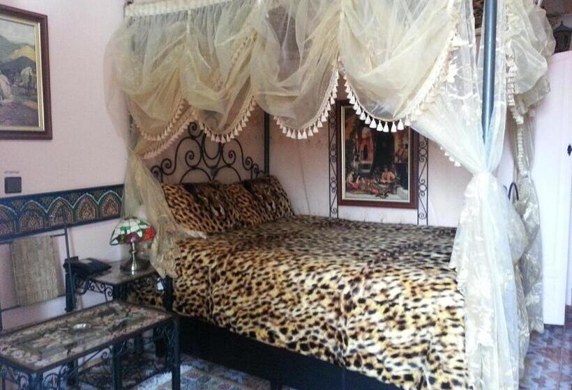 トリプルクラシックルーム, Moroccan House