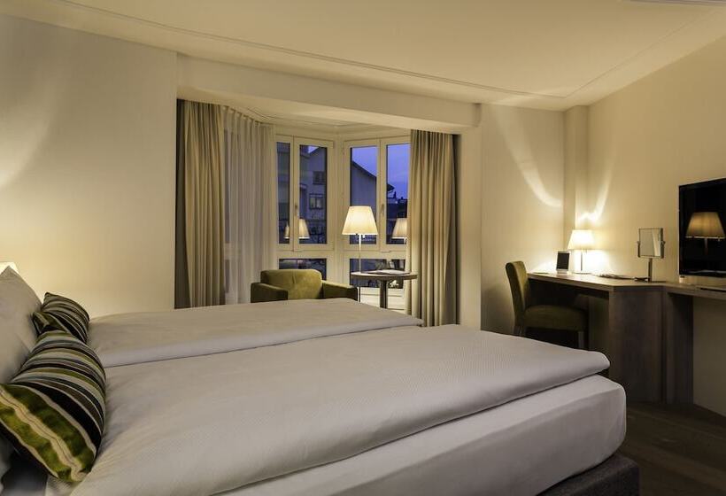 اتاق سوپریور با تخت بزرگ, Platzhirsch Zürich   Downtown Boutique Hotel & Sushi Lounge