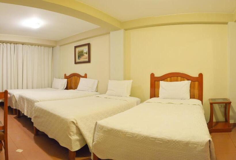 חדר סטנדרט לארבעה, Takana Inn