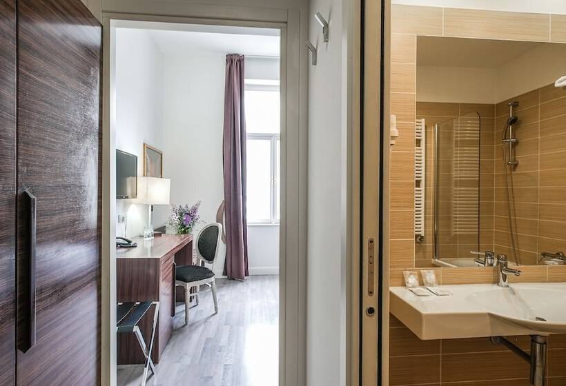 Standart Oda, Assenzio Prague