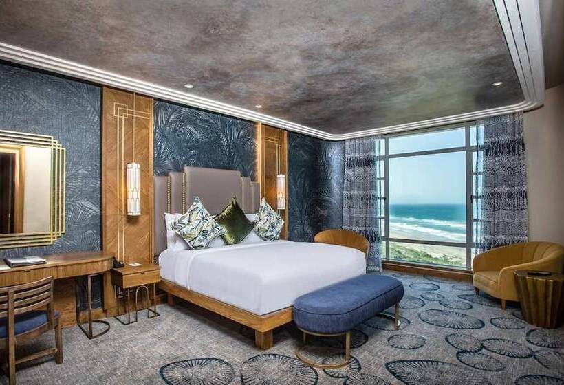 Пентхаус Люкс, Suncoast Hotel & Towers