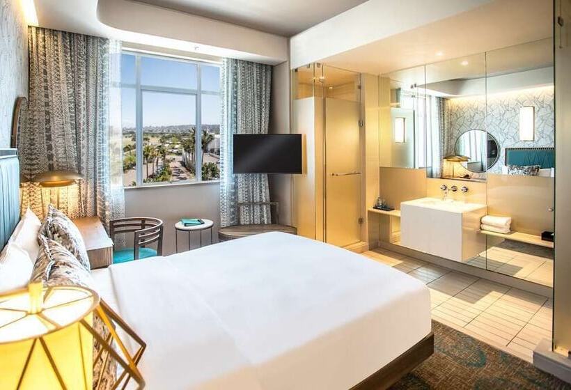 Номер Стандарт Вид на Море, Suncoast Hotel & Towers