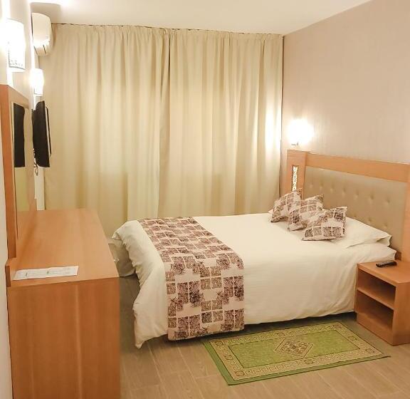 Quarto Deluxe Individual, El Yacouta
