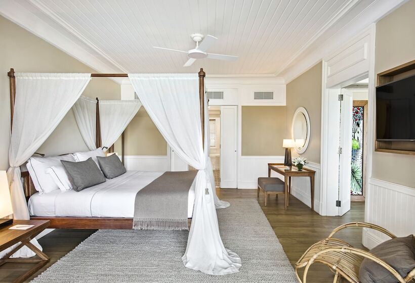 سوییت سینیور با چشم‌انداز دریا, Heritage Le Telfair Golf & Wellness Resort