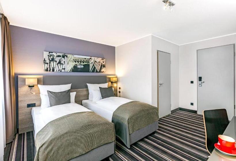 Номер Комфорт, Leonardo Hotel Nürnberg