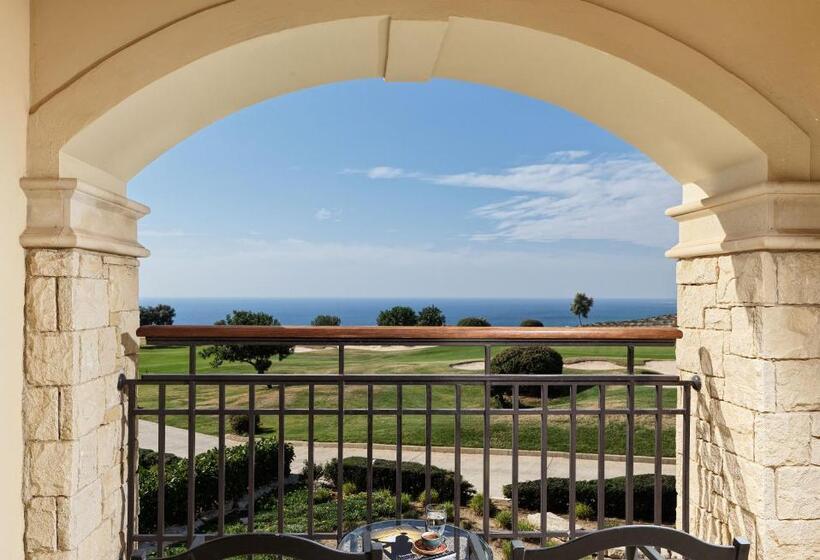 可观景的套房, Aphrodite Hills