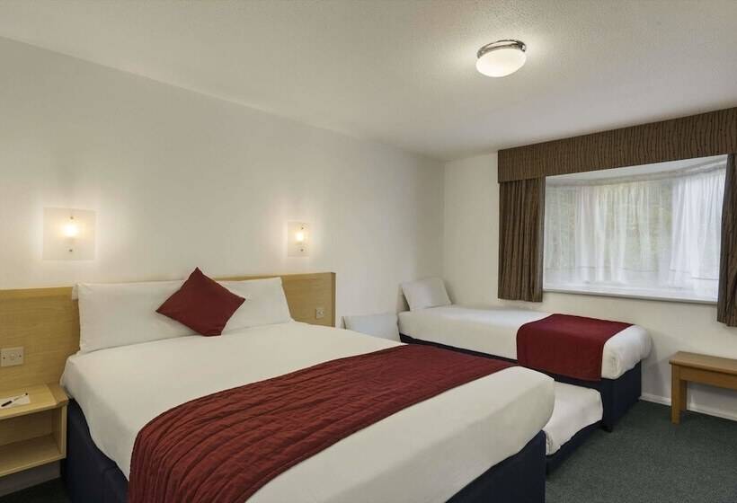 家庭间, Days Inn Hotel Fleet