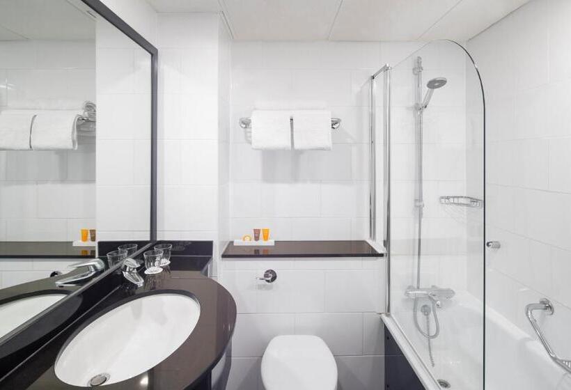 Номер Стандарт, Holiday Inn Peterborough West, An Ihg