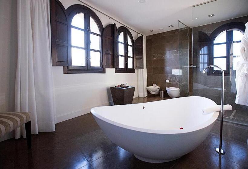 ジュニアスイート, Hospes Palacio Del Bailio, A Member Of Design Hotels