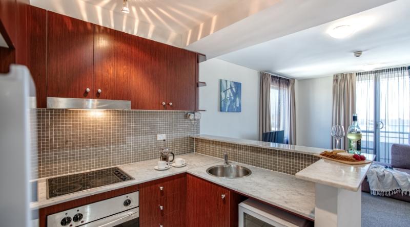 شقة غرفة واحدة, Park Regis Concierge Apartments