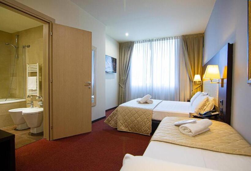 Трехместный Номер Superior, Tuscany Inn