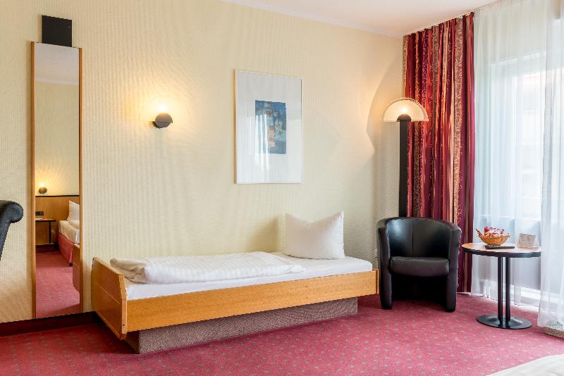 Номер Стандарт Трехместный, Andante Hotel Dresden