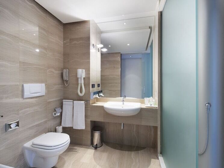 اتاق خانوادگی, Doubletree By Hilton Turin Lingotto