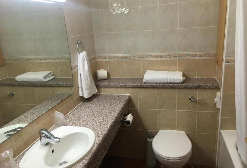 اتاق استاندارد با تخت بزرگ, Moreton Park