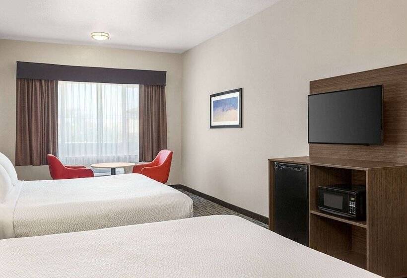 장애인을 위한 스탠다드 룸, Ramada By Wyndham Marina