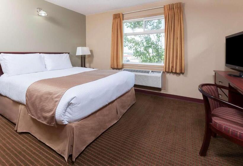 Quarto Executivo, Super 8 By Wyndham Fort Saskatchewan