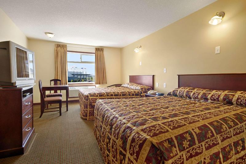 Номер Стандарт, Super 8 By Wyndham Fort Saskatchewan