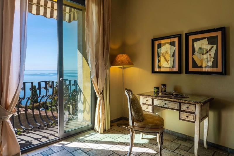 Полулюкс Вид на Море, Villa Carlotta