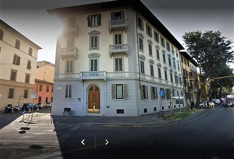 اتاق استاندارد سه نفره, Soggiorno Madrid