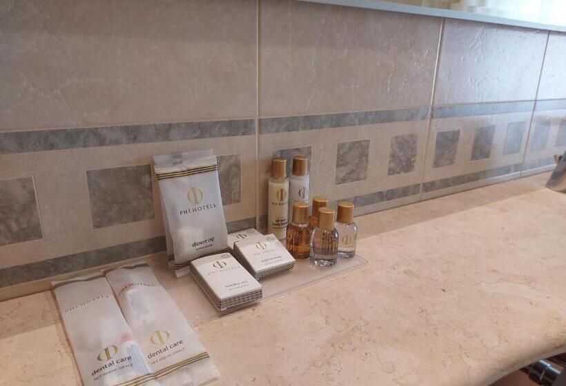 Номер Superior, Phi Hotel Astoria