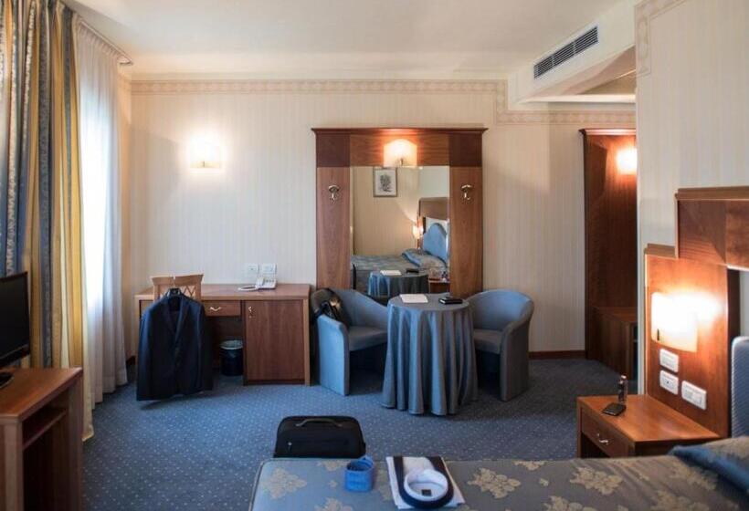 Номер Стандарт, Phi Hotel Astoria