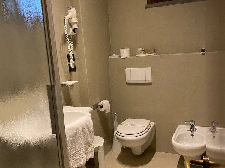 Quarto Triplo Estandar, Sovestro