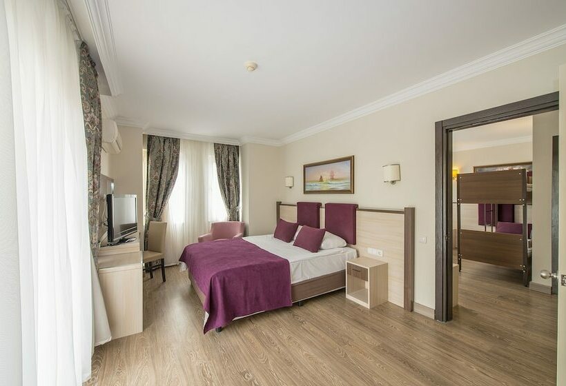 Семейный Номер с Койками, Crystal Aura Beach Resort & Spa   Ultimate All Inclusive