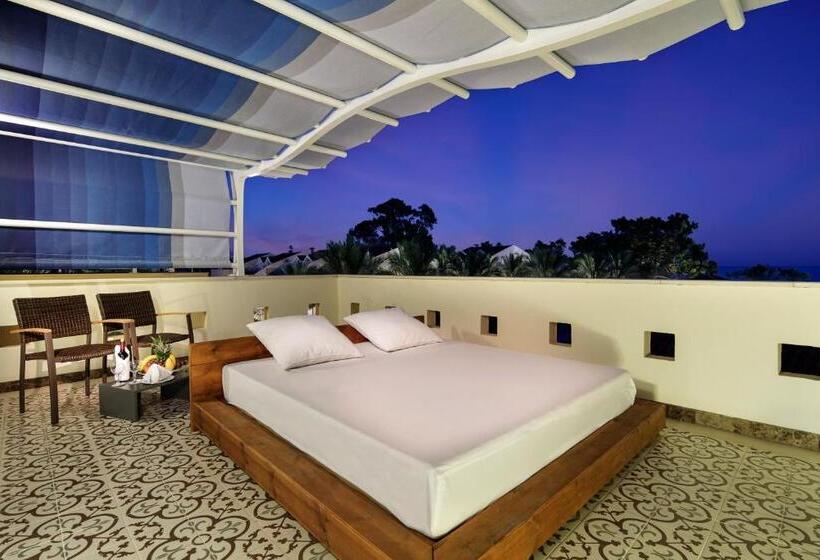 Номер Стандарт с Террасой, Crystal Aura Beach Resort & Spa   Ultimate All Inclusive