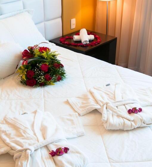 스위트, Favorita Golden Hotel E Eventos