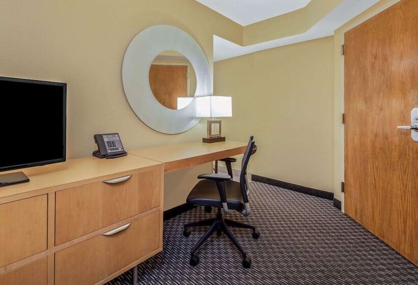 디럭스 스위트, La Quinta By Wyndham Naples Downtown