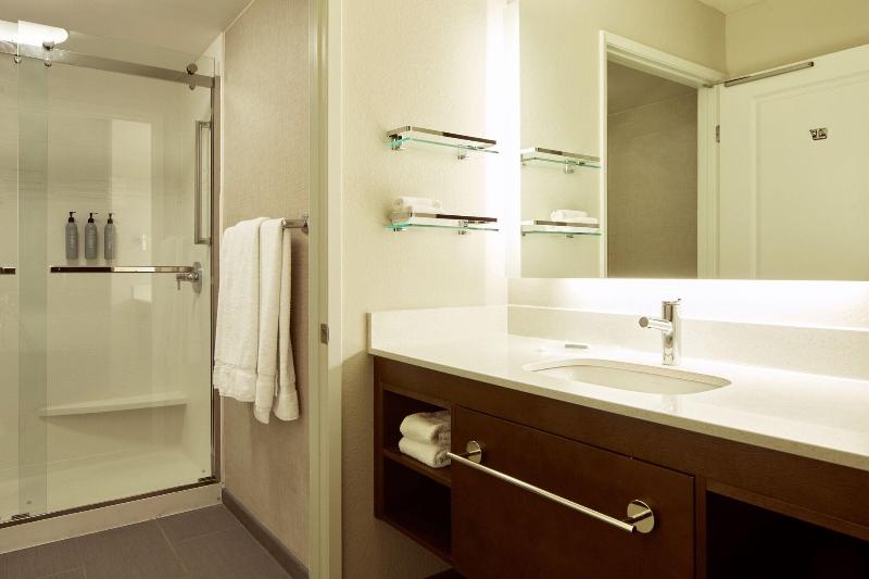 Люкс Кровать Кинг, Residence Inn Los Angeles Westlake Village