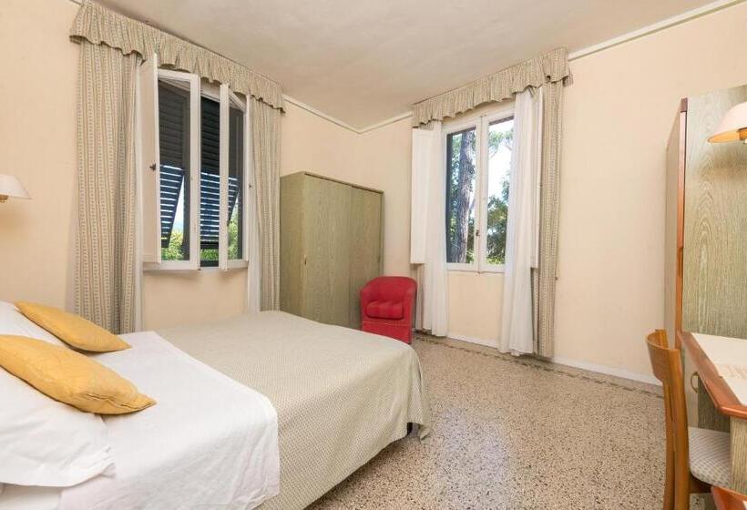 Номер Стандарт Трехместный, Villa Tiziana
