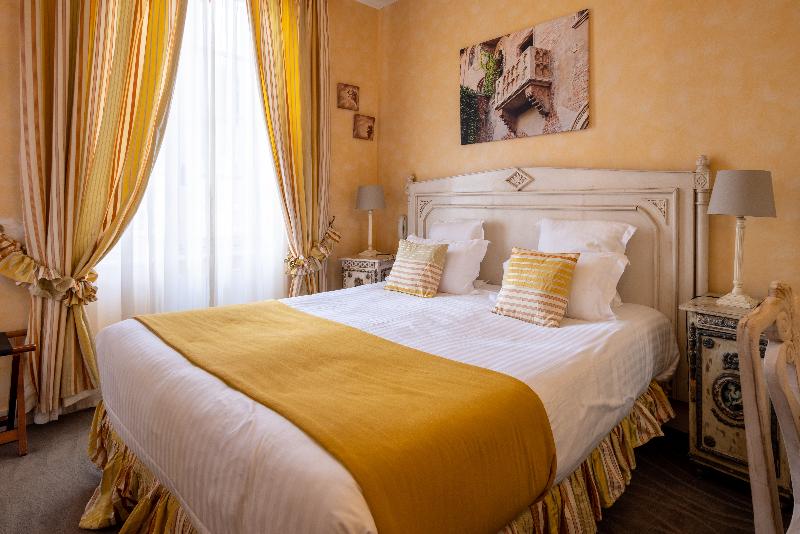 Номер Superior, Hôtel & Spa Du Domaine Des Thômeaux, The Originals Relais