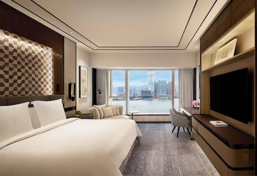 프리미엄 스위트, Four Seasons Hotel Hong Kong