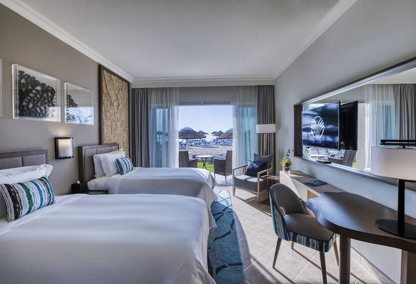 Номер Стандарт Вид на Сад, Fujairah Rotana Resort & Spa   Al Aqah Beach