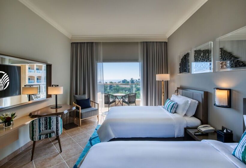 Номер Стандарт, Fujairah Rotana Resort & Spa   Al Aqah Beach