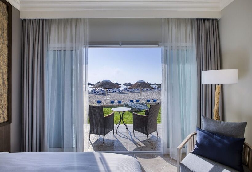 Номер Стандарт Вид на Море с Балконом, Fujairah Rotana Resort & Spa   Al Aqah Beach