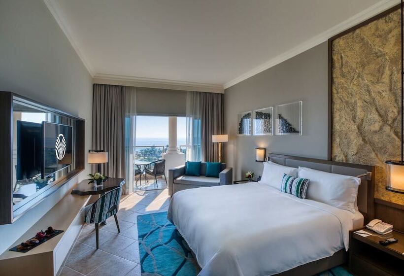 Номер Стандарт Вид на Сад, Fujairah Rotana Resort & Spa   Al Aqah Beach
