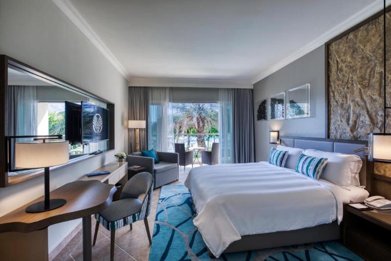 Номер Стандарт, Fujairah Rotana Resort & Spa   Al Aqah Beach