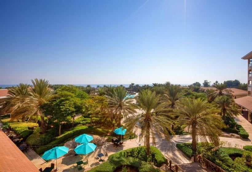 Номер Стандарт Вид на Сад, Fujairah Rotana Resort & Spa   Al Aqah Beach