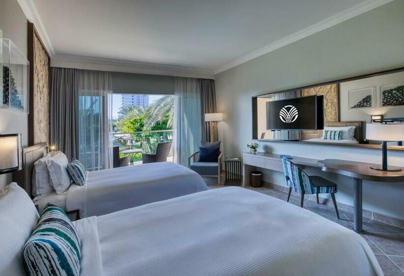 Номер Стандарт с Балконом Вид на Сад, Fujairah Rotana Resort & Spa   Al Aqah Beach