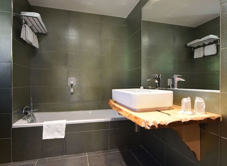 Номер Престиж, Mercure Brignoles Golf De Barbaroux & Spa