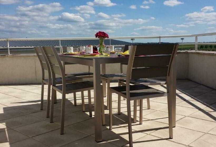 Люкс Престиж, Residhome Val D'europe