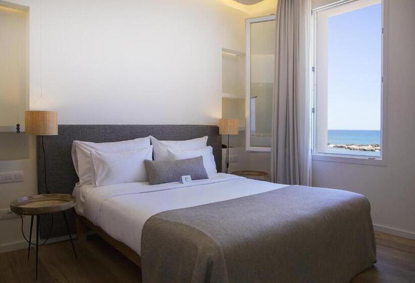 Номер Стандарт Вид на Море, Hostal Empúries