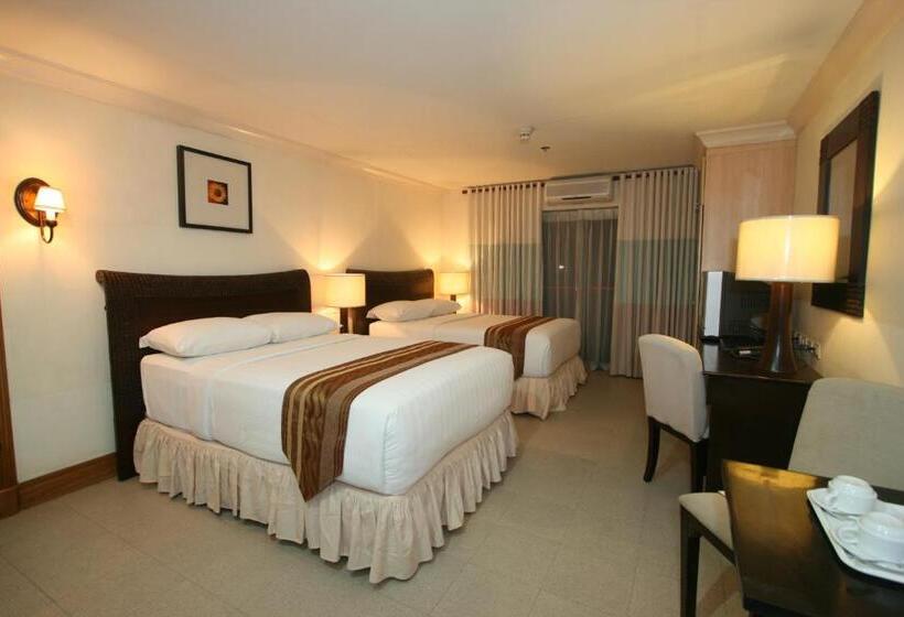 침실 2개 스위트, Crown Regency Suites Mactan